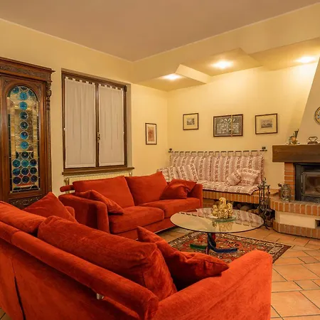 Cascina Albarella Ferienhaus